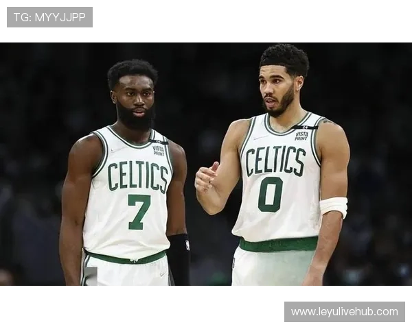 凯尔特人组三巨头特雷杨携手塔图姆布朗剑指新赛季总冠军